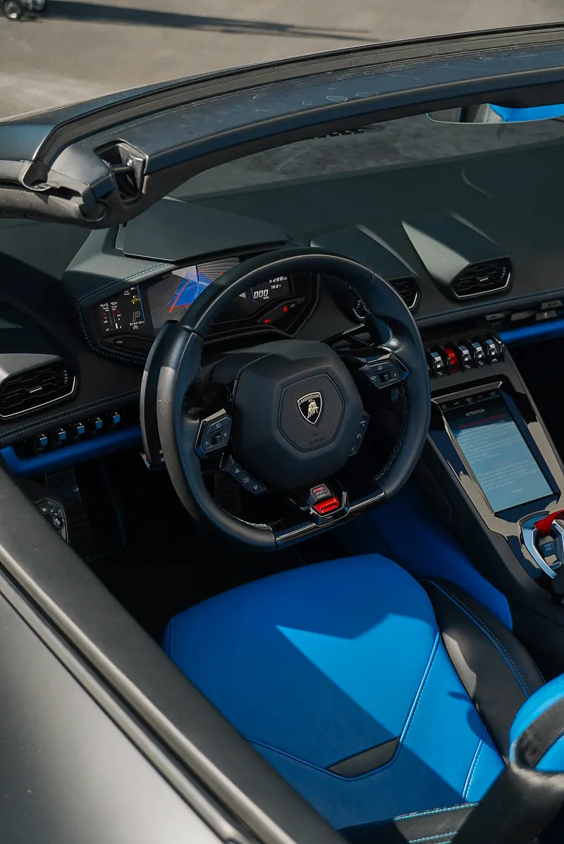 2020 Lamborghini Huracán Evo Spyder available for rental in San Diego — view 3