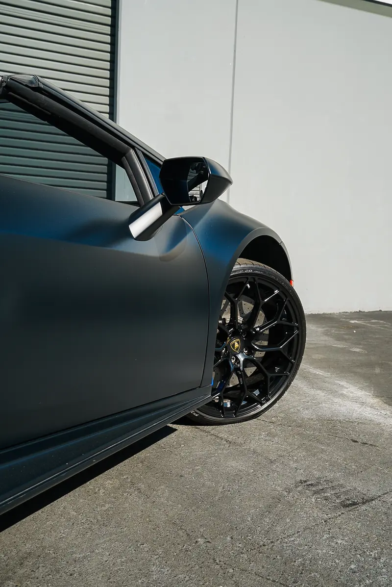 2020 Lamborghini Huracán Evo Spyder available for rental in San Diego — view 6