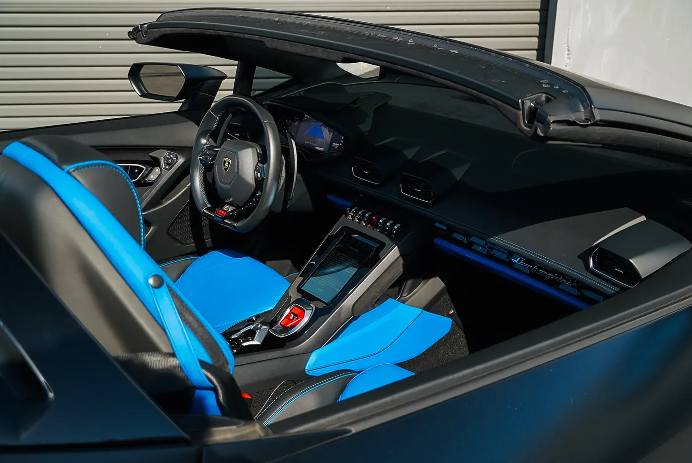 2020 Lamborghini Huracán Evo Spyder available for rental in San Diego — view 7