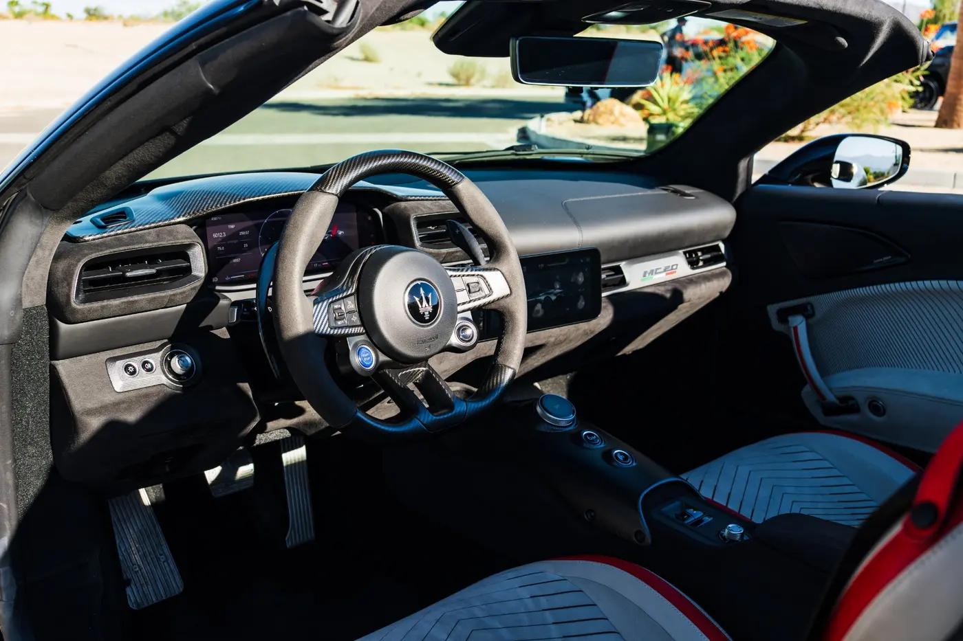2024 Maserati MC20 Cielo available for rental in San Diego — view 7