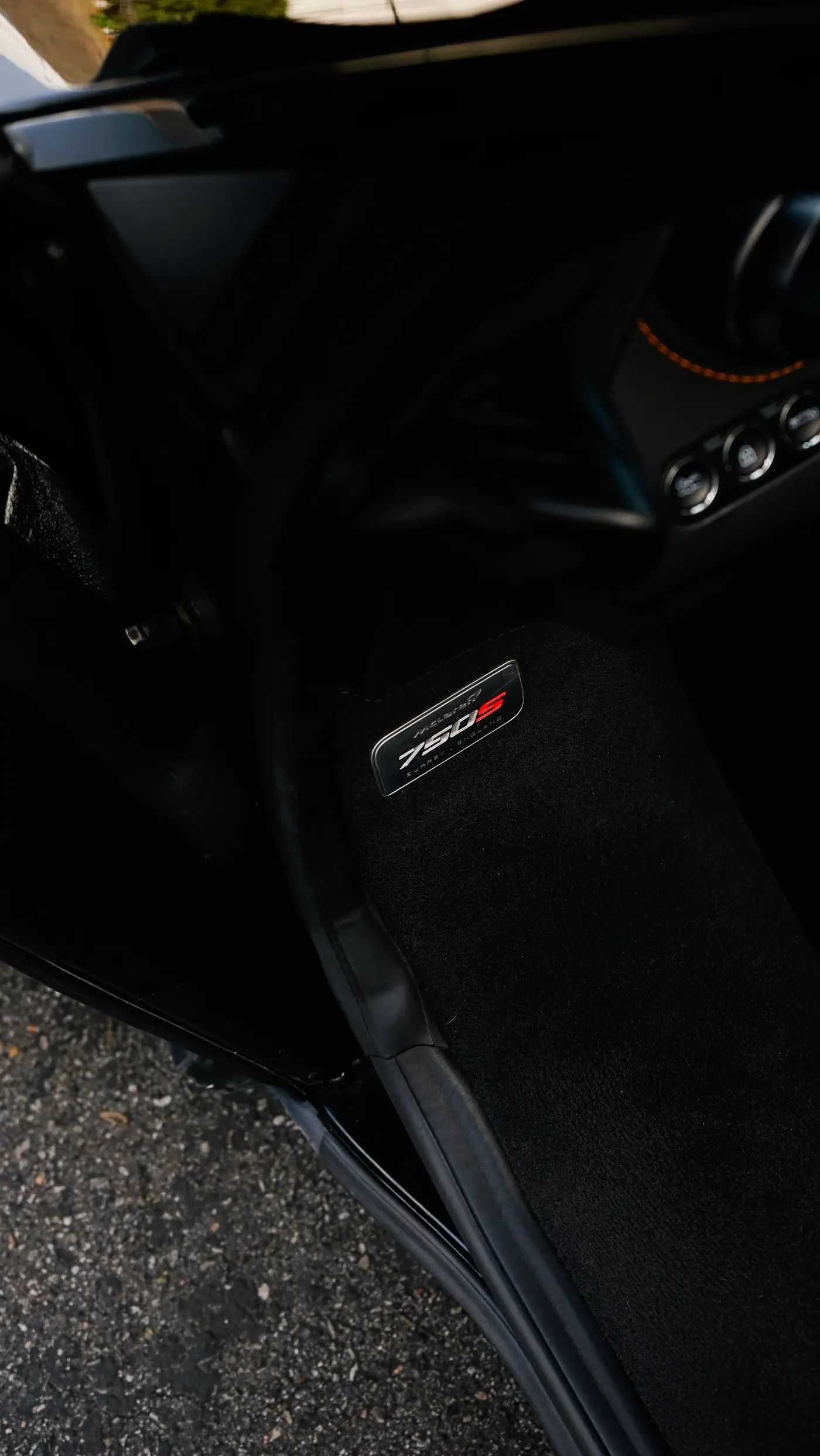2025 McLaren 750S Spyder available for rental in San Diego — view 6