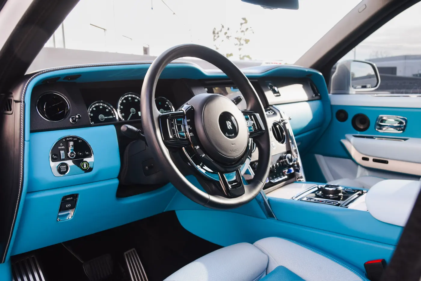 2023 Rolls-Royce Cullinan available for rental in San Diego — view 4